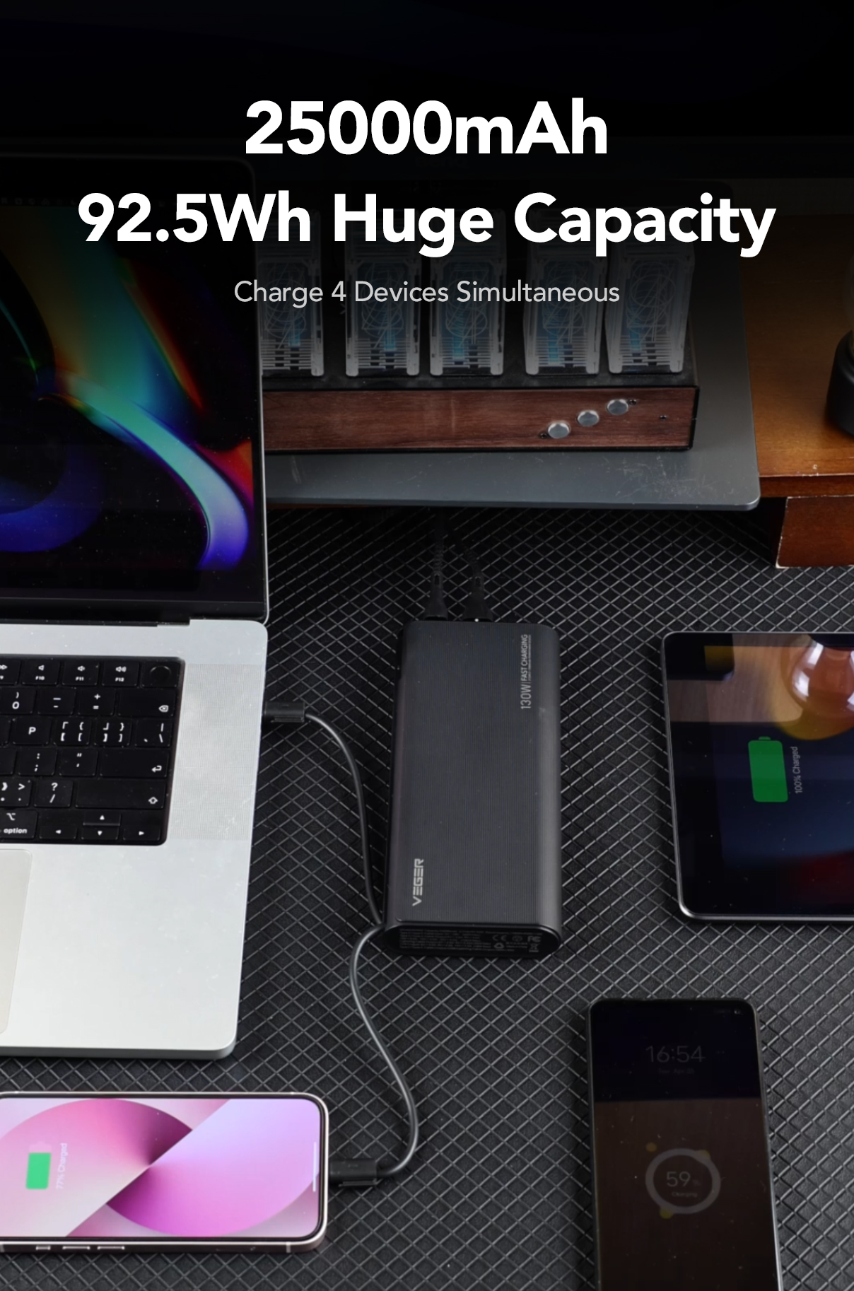 Veger TC130 Fast Charging PowerBank - 25.000 mAh - With Type-C & Lightning Cable Built-In - Black