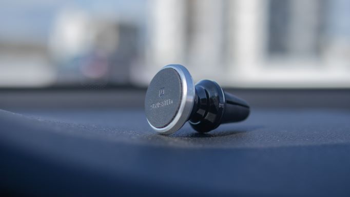 Swissten S-Grip M9 Magnetic Air Vent Car Holder - 65010424 - Silver